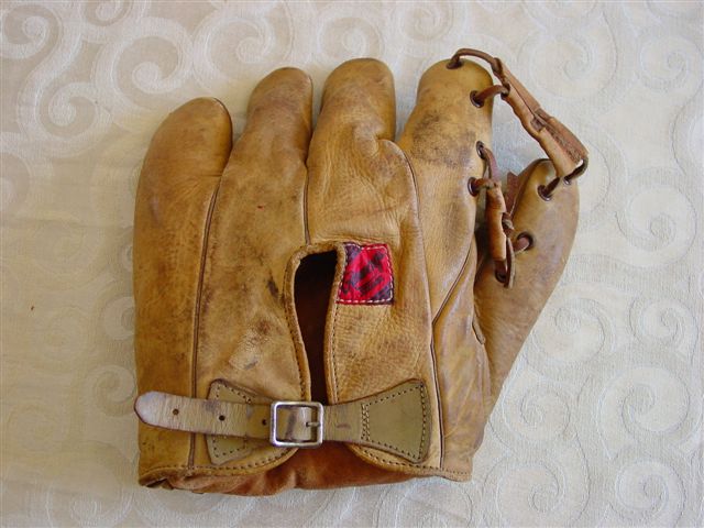 Pepper Martin Rawlings 400V Front